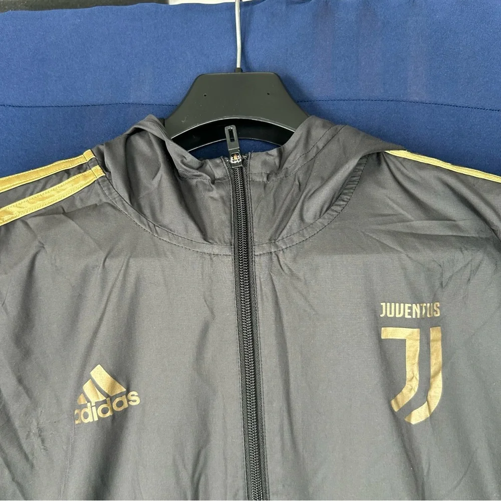 Adidas‎ Men's Black and Gold Juventus Windbreaker